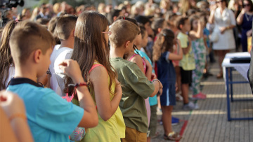 Σχολεία: Επιστροφή στα θρανία χωρίς μάσκες και τεστ