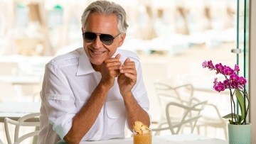 Αντρέα Μποτσέλι: Κλείνει ραντεβού με το ελληνικό κοινό για την μεγαλύτερη συναυλία του στην Αθήνα