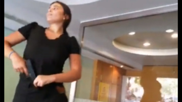 Λίβανος: Γυναίκα εισέβαλε σε τράπεζα για να αποσύρει χρήματα για την καρκινοπαθή αδελφή της