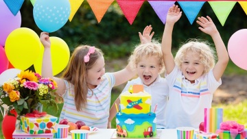 15 λαχταριστές συνταγές για το πιο νόστιμο παιδικό πάρτι