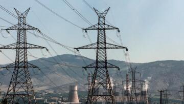 Ρεύμα: Υπερκέρδη άνω από €2,3 δισ. στη μάχη «κατάσβεσης» των φουσκωμένων λογαριασμών ρεύματος