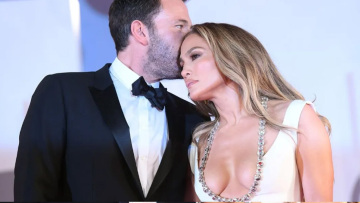 Τζένιφερ Λόπεζ - Μπεν Άφλεκ: Συμβόλαιο με ρήτρες εκατομμυρίων και για... ενδεχόμενη απιστία!