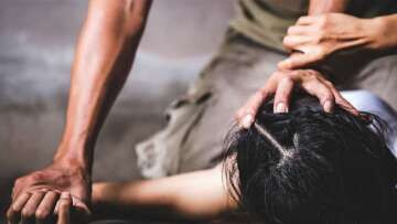 Ηράκλειο: Στο νοσοκομείο 22χρονη Πολωνή τουρίστρια που ξυλοκοπήθηκε από τον σύντροφό της