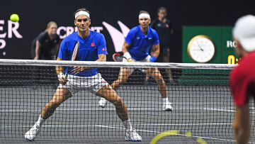 Η τελευταία παράσταση του Ρότζερ Φέντερερ ήταν γιορτή για το τένις - Δείτε βίντεο και φωτογραφίες 