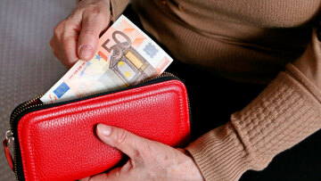 Επικουρικές συντάξεις: Εκκαθαρίστηκε πάνω από το 50% των ληξιπρόθεσμων – Ξεκινούν οι προκαβολές