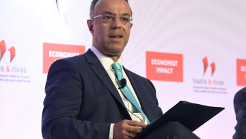 Σταϊκούρας: Ρεαλιστικά αισιόδοξος ότι η Ελλάδα μπορεί και θα τα καταφέρει, λέει στο συνέδριο Economist