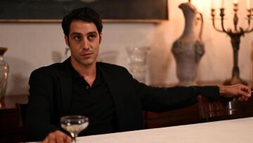 Ο Παράδεισος των κυριών: Ο Άγης πολιορκεί ερωτικά την Πολυξένη 