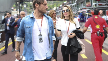 Φρανσέσκο Τότι: Το πάρτι έκπληξη της νέας συντρόφου του και η απάντηση της Μπλάζι για τα κλεμμένα ρολόγια