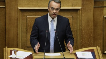 Σταϊκούρας: Η ελληνική οικονομία χτίζει «αναχώματα» με ρεκόρ σε επενδύσεις, εξαγωγές και τουριστικές εισπράξεις