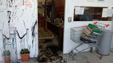 Παλλήνη: Άνδρας επιτέθηκε με επικίνδυνο υγρό σε υπαλλήλους της Υπηρεσίας Δόμησης