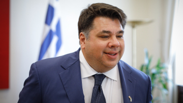 Αμερικανική πρεσβεία για αεροπλανοφόρο «George H.W. Bush»: «Ισχυρότεροι από ποτέ οι αμυντικοί δεσμοί Ελλάδας-ΗΠΑ»