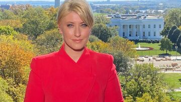 Σία Κοσιώνη: Η τρυφερή αγκαλιά με τον γιο της και οι ευχές για τα γενέθλιά του