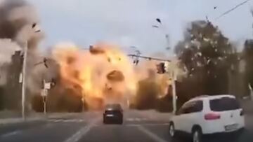 Ουκρανία: Συγκλονιστικό βίντεο με τη στιγμή έκρηξης πυραύλου σε κατοικημένη περιοχή στο Ντνίπρο