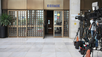 Βιασμός 12χρονης: Η ανακοίνωση της ΕΛ.ΑΣ για τη σύλληψη της 37χρονης μητέρας 