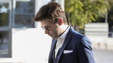 Δίκη Φουρθιώτη: Ποινή φυλάκισης 26 μηνών με αναστολή για τις στημένες επιθέσεις στο σπίτι του