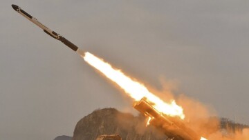 Βόρεια Κορέα: Νέα εκτόξευση βαλλιστικού πυραύλου