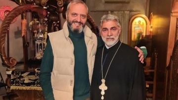 Βιασμός 12χρονης: «Δεν σκοπεύω να αυτοκτονήσω για κανέναν Μίχο» λέει ο ιερέας που είχε φωτογραφηθεί με τον 53χρονο