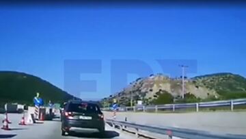 Εγνατία Οδός: Καρέ-καρέ η σύλληψη διακινητή παράνομων μεταναστών - Τον εγκλώβισαν οι αστυνομικοί