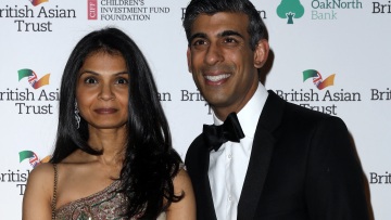 Ρίσι Σούνακ: Ποια είναι η ζάπλουτη σύζυγος του, Ακσάτα Μούρτι