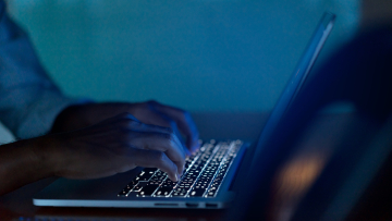 Βιασμός 12χρονης: Οι διάλογοι του πρώην μέλους του ΣΥΡΙΖΑ με το προφίλ της ανήλικης - «Για πες, πόσο;»