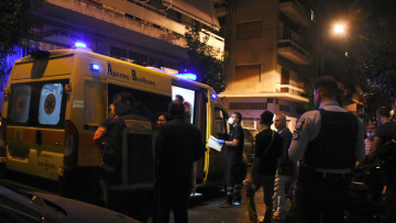 Τραγωδία στον Νέο Κόσμο - Νεκρός 80χρονος από φωτιά σε διαμέρισμα 