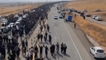 Ιράν: Ένοπλη επίθεση σε ιερό χώρο - Τουλάχιστον 13 νεκροί και πολλοί τραυματίες