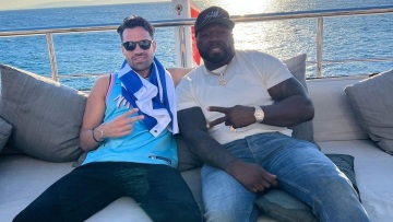 Κωνσταντίνος Αργυρός: Διασκεδάζει με τον 50 Cent σε γιοτ μία μέρα πριν τη συναυλία τους στο ΟΑΚΑ