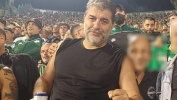 Βασίλης Μπισμπίκης: Η απάντηση για την εμφάνισή του στο γήπεδο - «Δεν είχα κοστούμι»