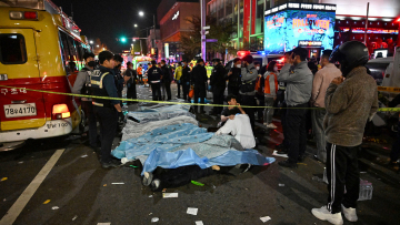 Τραγωδία στη Νότια Κορέα – Τουλάχιστον 151 νεκροί όταν ποδοπατήθηκαν σε γιορτή για το Χάλογουιν