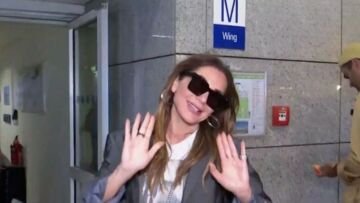 Δέσποινα Βανδή: Η ενόχλησή της με τους δημοσιογράφους - «Κάθε φορά στο αεροδρόμιο η ίδια ιστορία»