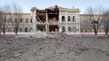 Πόλεμος στην Ουκρανία: Αποκαταστάθηκαν ηλεκτροδότηση και υδροδότηση στο Κίεβο - Νεκρός άμαχος στο Μικολάιβ