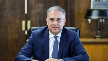 Αινιγματικός ο Θεοδωρικάκος για την «Κιβωτό»: Πιστεύω θα υπάρξουν εξελίξεις σε λίγο καιρό