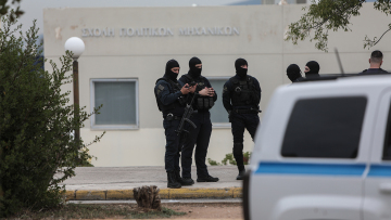 Πολυτεχνειούπολη: Παραδόθηκε το «δεξί χέρι» του αρχηγού της μαφίας 