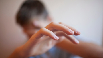 Πετράλωνα: «Τα παιδιά είναι μιλημένα, είναι καθαρή εκδίκηση» προκαλεί ο αδερφός του πατέρα που κατηγορείται για βιασμούς