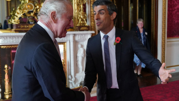 Βρετανία: Ο Σούνακ επαινεί τον βασιλιά Κάρολο για τη διορατικότητά του σχετικά με την κλιματική αλλαγή