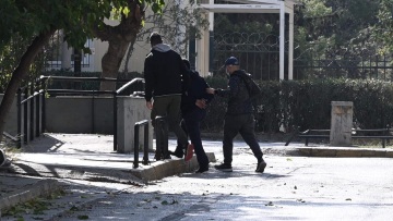 Βιασμός 12χρονης: Στον ανακριτή ο 43χρονος ηλεκτρολόγος - Πήρε προθεσμία για τη Δευτέρα