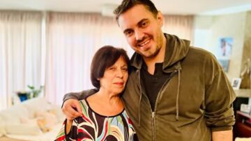 Μιχάλης Χατζηγιάννης: Ο τραγουδιστής γιόρτασε τα γενέθλιά του στην Κύπρο μετά από 24 χρόνια