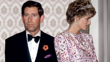 Το Στέμμα: Οι απιστίες, τα σκάνδαλα και το κενό της Ελισάβετ