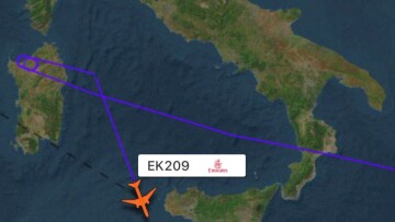 Πτήση Emirates: Η στιγμή που το αεροσκάφος αδειάζει τα καύσιμα στον αέρα - Δείτε βίντεο