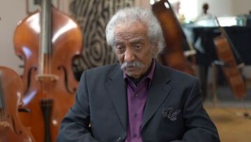 Κώστας Χατζής: Αυτός ο λαός με αγάπησε κι εγώ θα τον αφήσω για να πάω στο εξωτερικό;