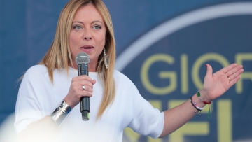 Μελόνι: «Είμαστε μια σύγχρονη δεξιά, δεν θα συμπιέσω τα ατομικά δικαιώματα»