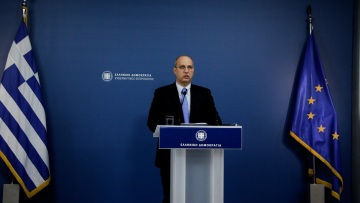 Γιάννης Οικονόμου: Παρανοϊκό να κατηγορείται η κυβέρνηση, την ίδια στιγμή που εμφανίζεται να είναι ο στόχος των λογισμικών παρακολούθησης