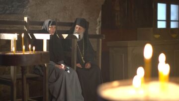 Μαύρο Ρόδο: Η Ελισάβετ εξομολογείται στον Μητροπολίτη όσα έγιναν, αλλά λέει ψέματα