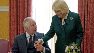 Βασιλιάς Κάρολος: Η πραγματική ιστορία πίσω από το ερωτικό του τηλεφώνημα με την Καμίλα το 1989