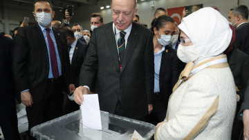 Τουρκία: Δημοσκόπηση-κόλαφος για τον Ερντογάν - Το 44% θα ψήφιζε οποιονδήποτε άλλο υποψήφιο