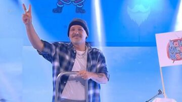 Νίκος Μουτσινάς: Η χιουμοριστική έναρξη της εκπομπής «Καλό Μεσημεράκι» - «Νιώθω τη μοναξιά της κορυφής»