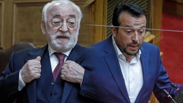 Ειδικό Δικαστήριο: Απόντες Παπάς – Καλογρίτσας την πρώτη ημέρα της δίκης για τις τηλεοπτικές άδειες