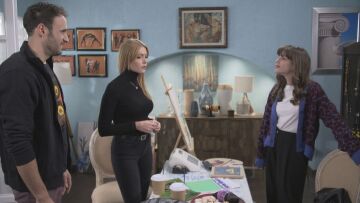 Τρία Μίλια: Η Μάνια ακούει τη Φωτεινή και τον Στέφανο να κατηγορούν τον Μιχάλη για κλοπή