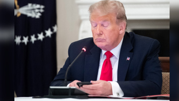 Ντόναλντ Τραμπ: «Ευχαριστώ, 'Ελον, αλλά δεν επιστρέφω στο twitter» 