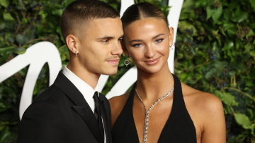 Ρομέο Μπέκαμ: Ξανά ζευγάρι με τη Μία Ρίγκαν, την «αγαπημένη» της Βικτόρια